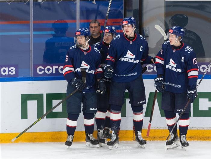    ФОТО: пресс-служба ХК "Лада"