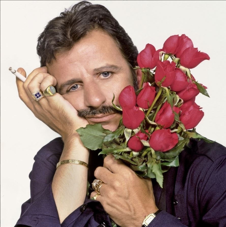 Ринго Старр позирует для обложки альбома «Stop and Smell the Roses». 1981 год. Фото Аарона Рапопорта.