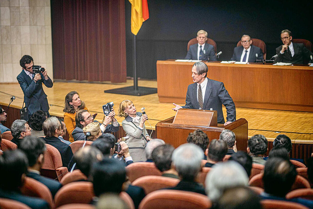    Дмитрий Митин в роли Шеера Пресс-служба Premier/KION