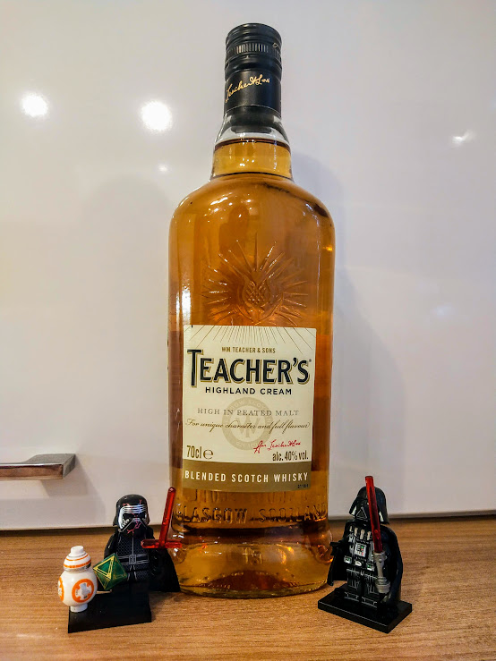 Вискарь на своем законном месте)))