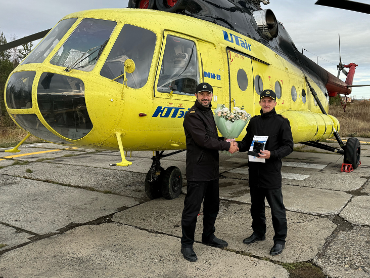 Иван Шпорт, командир летного отряда № 2 и Евгений Пластов, командир Ми-8 летного отряда № 2