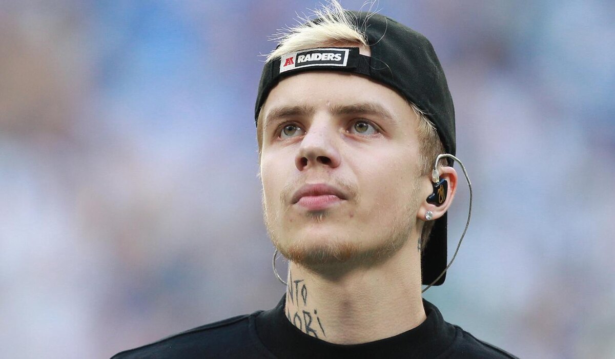     Рэпер Фараон впервые станет отцом