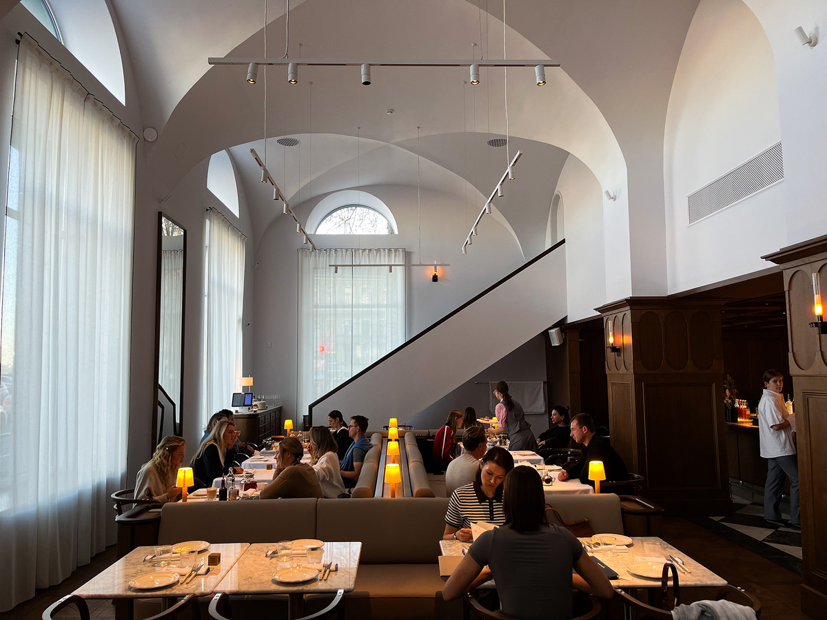 На втором этаже - пекарный цех →