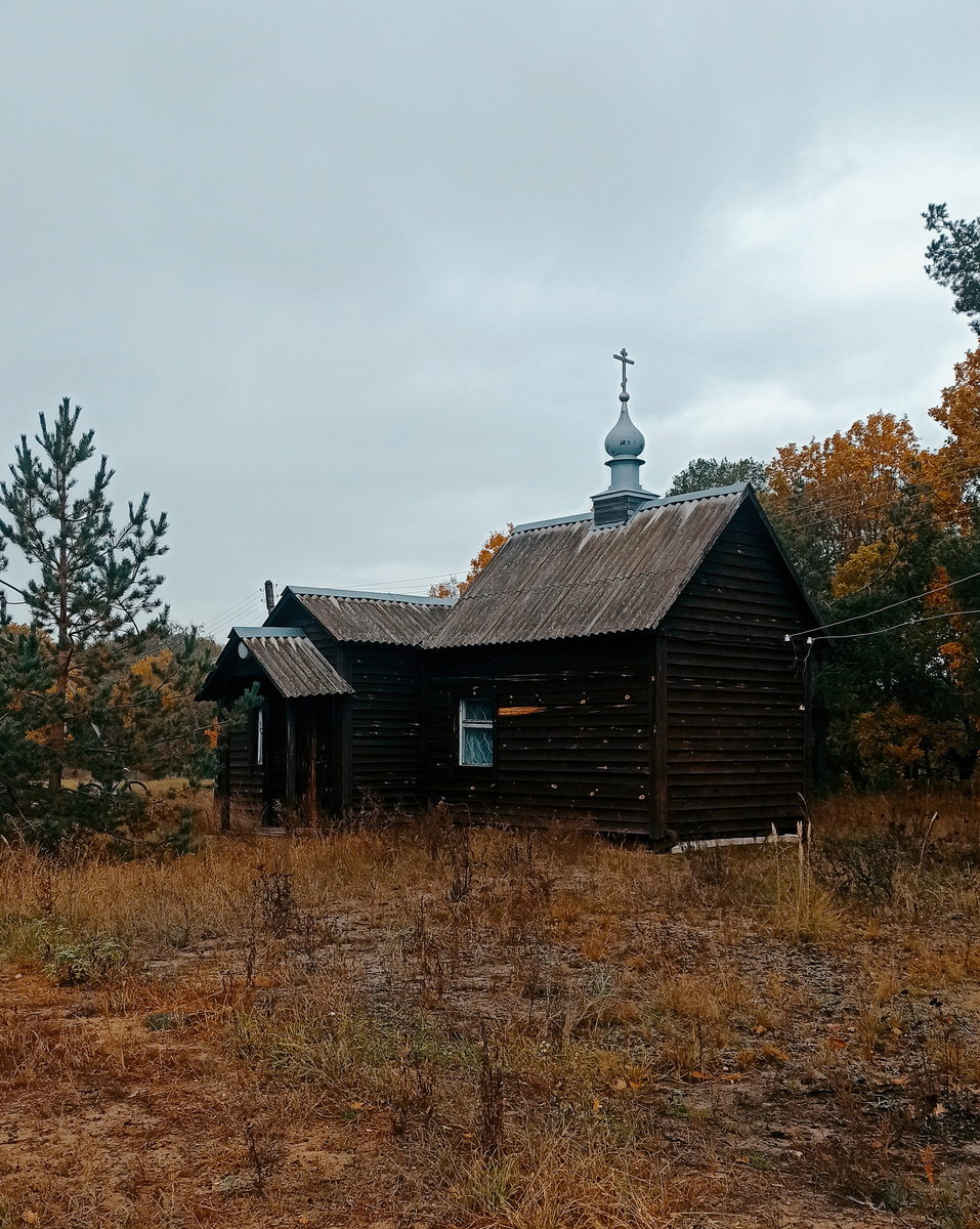 Церквушка на территории