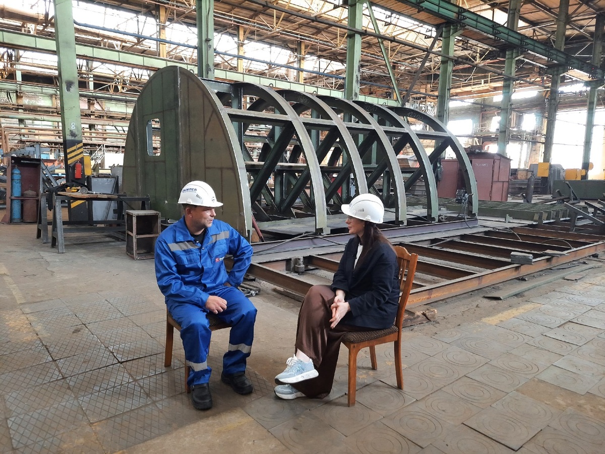 Василий Кухтин и Марина Ахмедова во время интервью