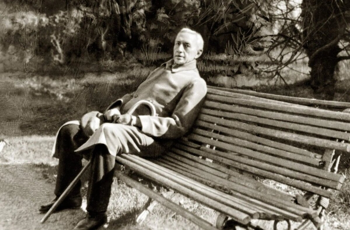 Фото: Иван Бунин. Париж. 1948 год / ГМИРЛИ