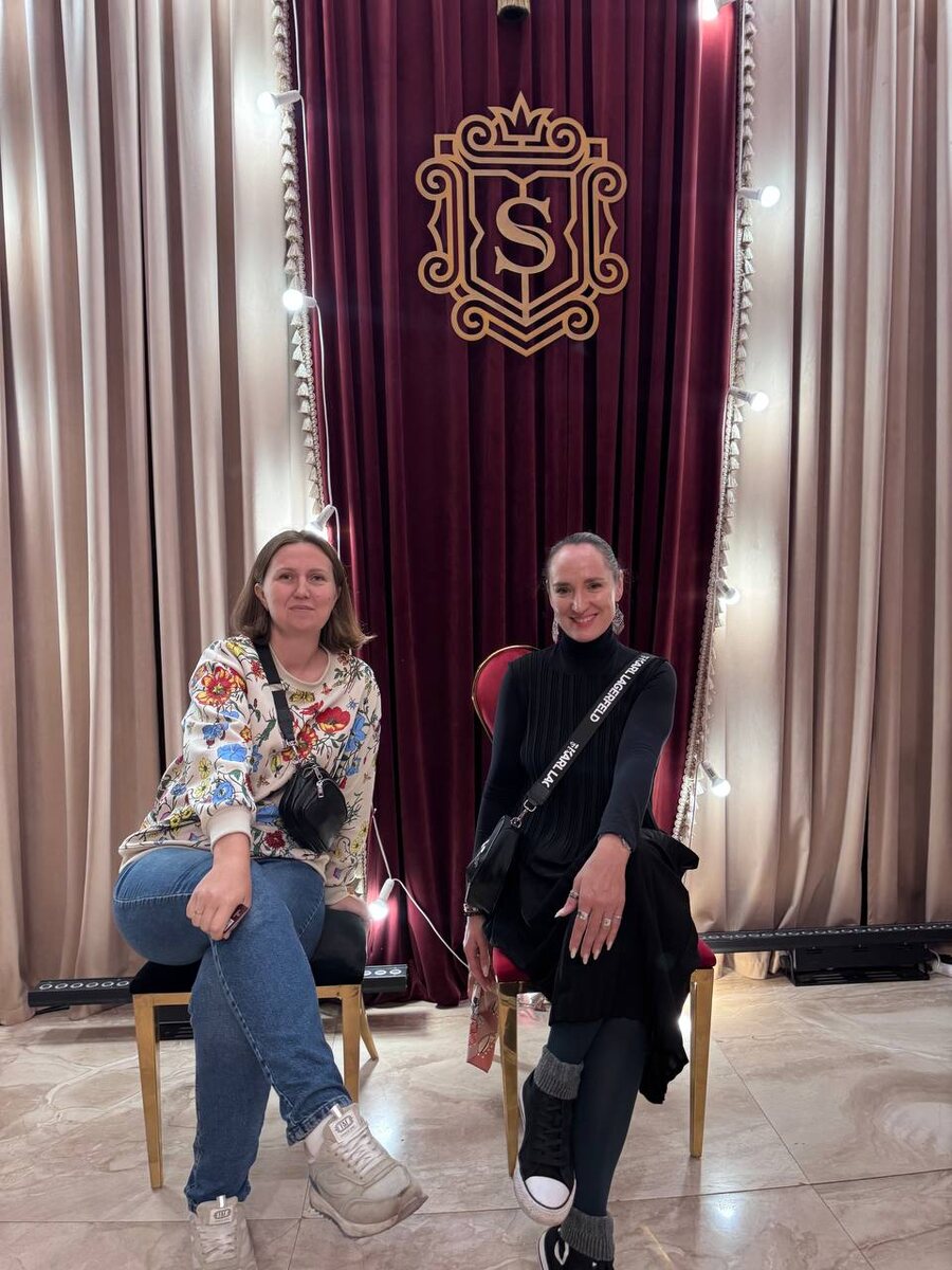 Дамы пришли отдыхать.