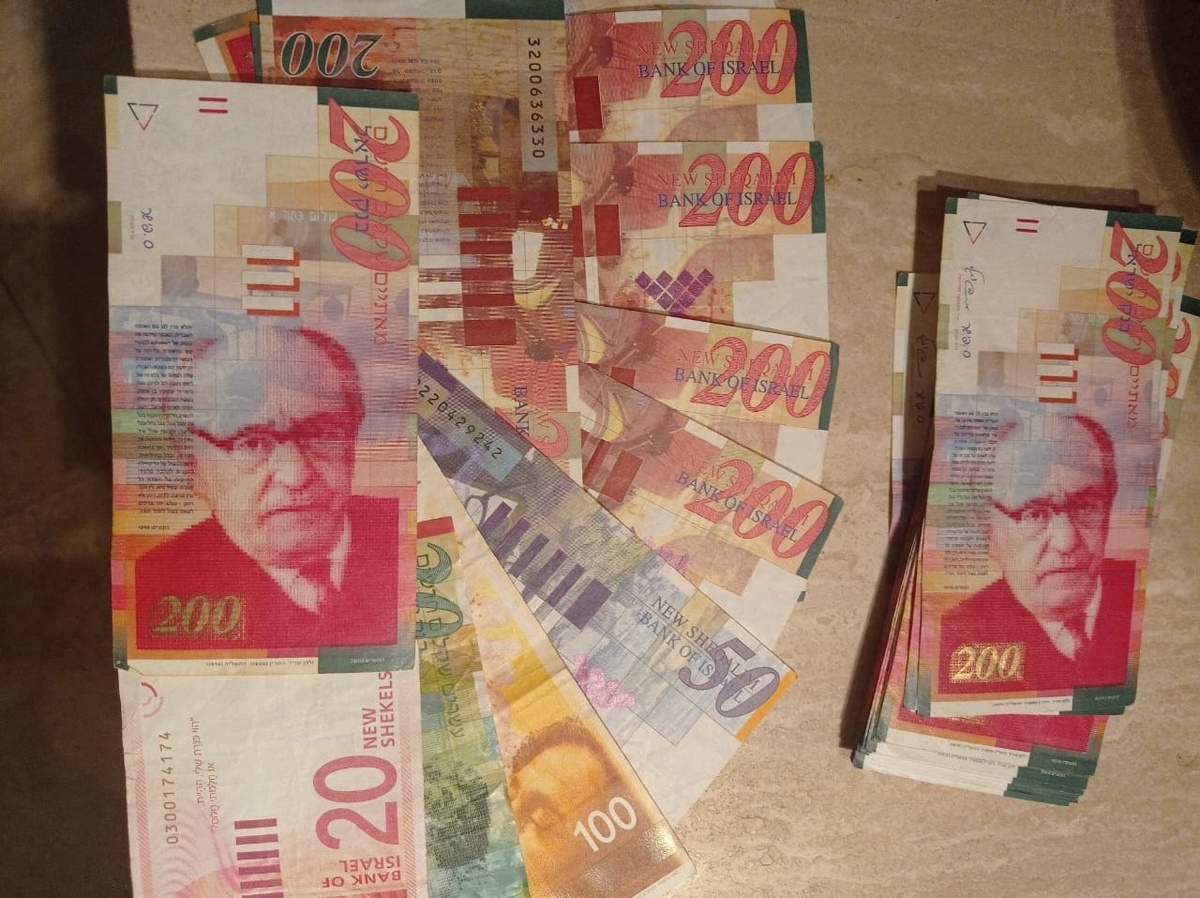 Старые израильские шекели