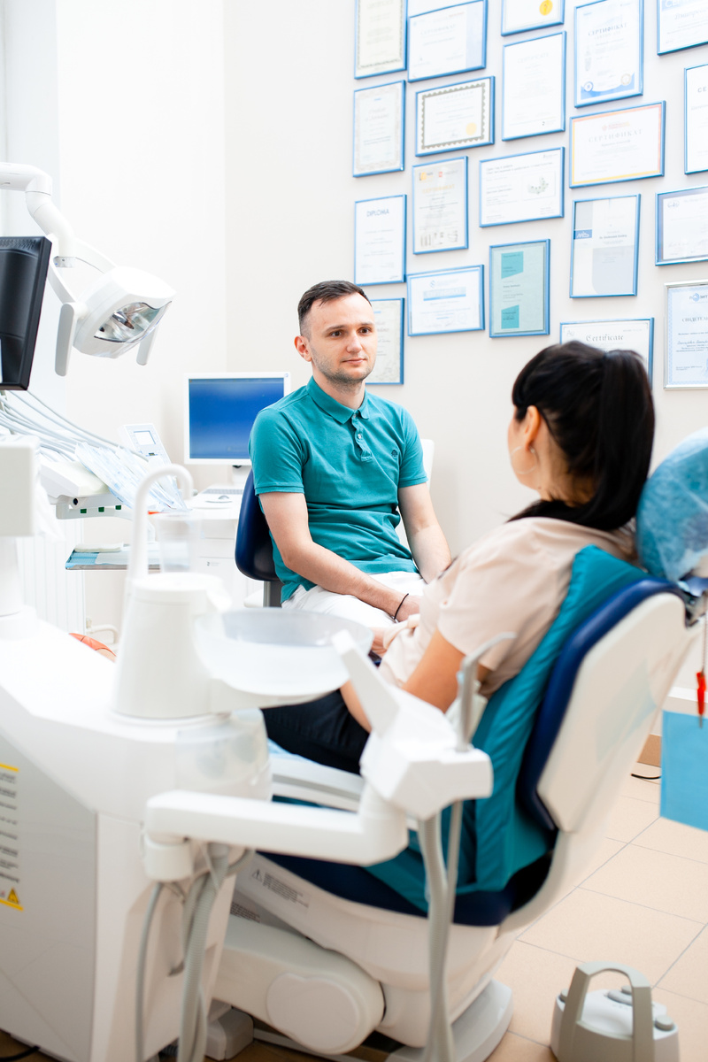 Фотография взята с сайта стоматологии Дмитрович Фэмили https://www.dmitrovich.ru/