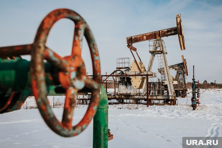     В ХМАО больше всего зарабатывают нефтяники
