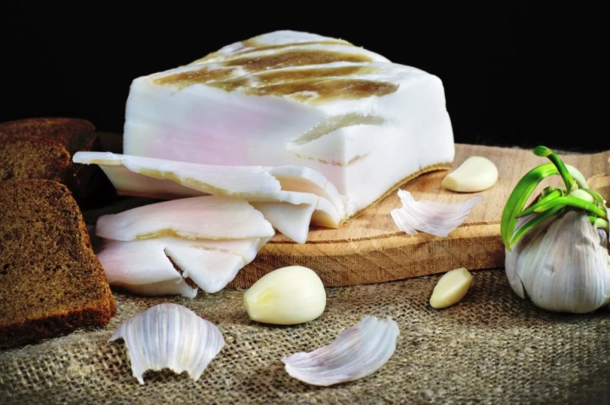    По кусочку.