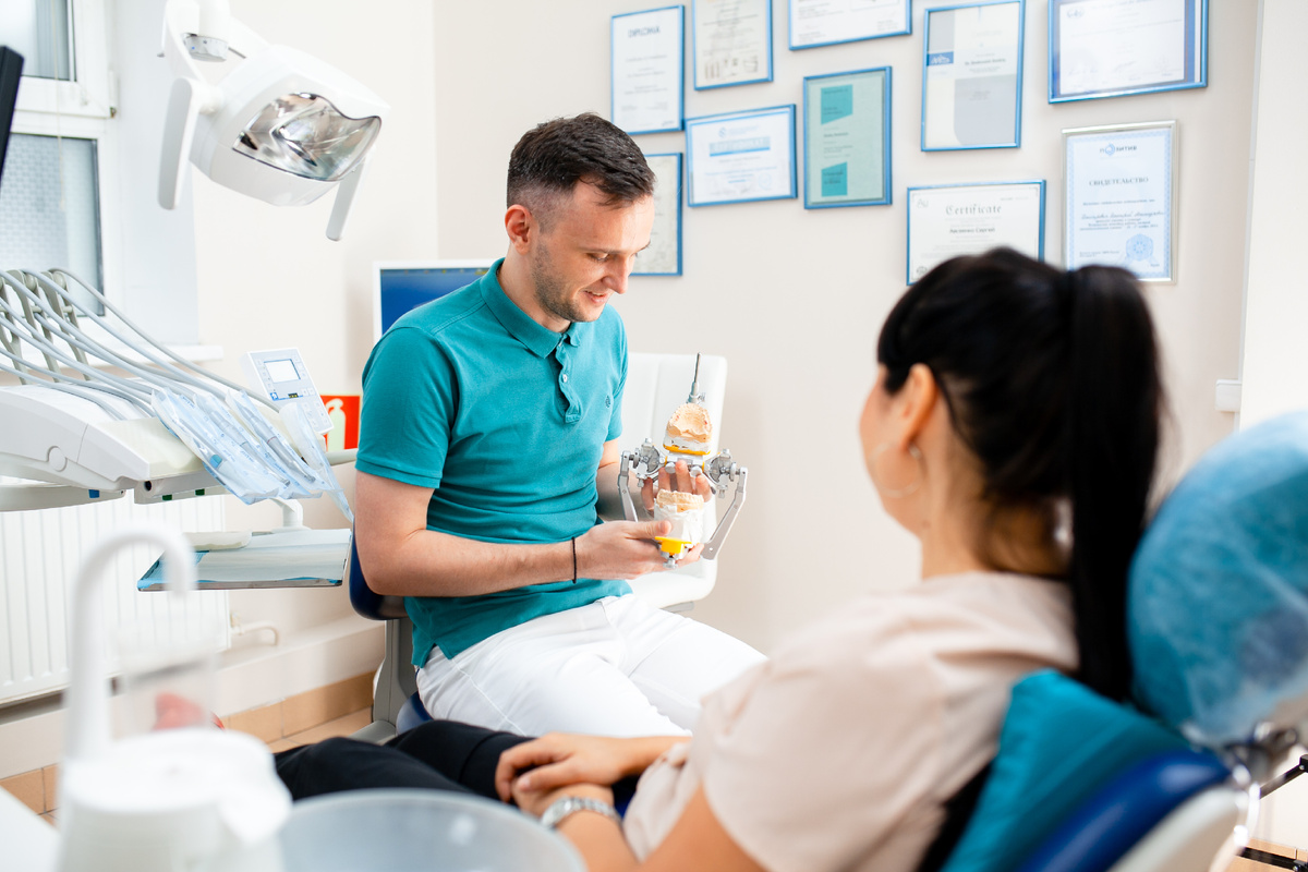 Фотография взята с сайта стоматологии Дмитрович Фэмили https://www.dmitrovich.ru/