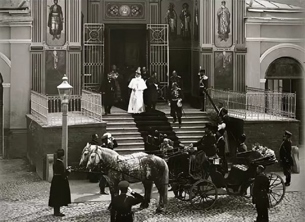 Спасти императора: как в Нижнем Новгороде охраняли царя Николая Второго  📷
