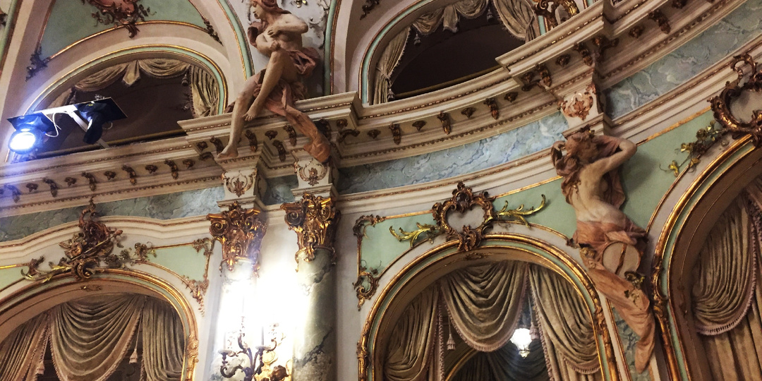 Чеховская героиня на сцене в Висбадене сняла с себя трусы-стринги и помахала ими любовнику! Мои впечатления о немецкой постановке "3 сестёр"