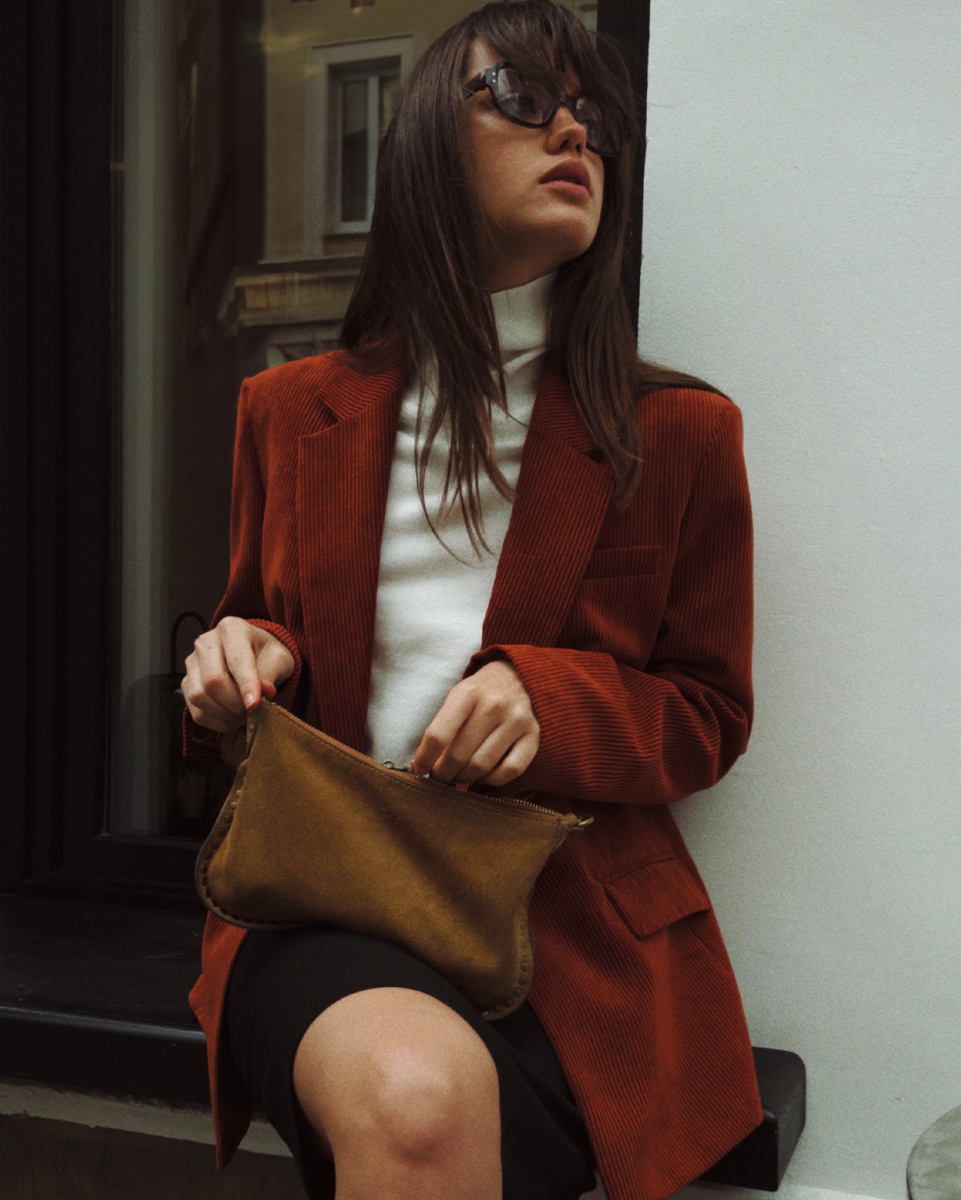 Комбинация с акцентным жакетом