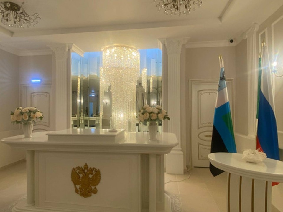    В Алексеевке Белгородской области впервые за 35 лет отремонтировали ЗАГС пресс-служба губернатора и правительства Белгородской области