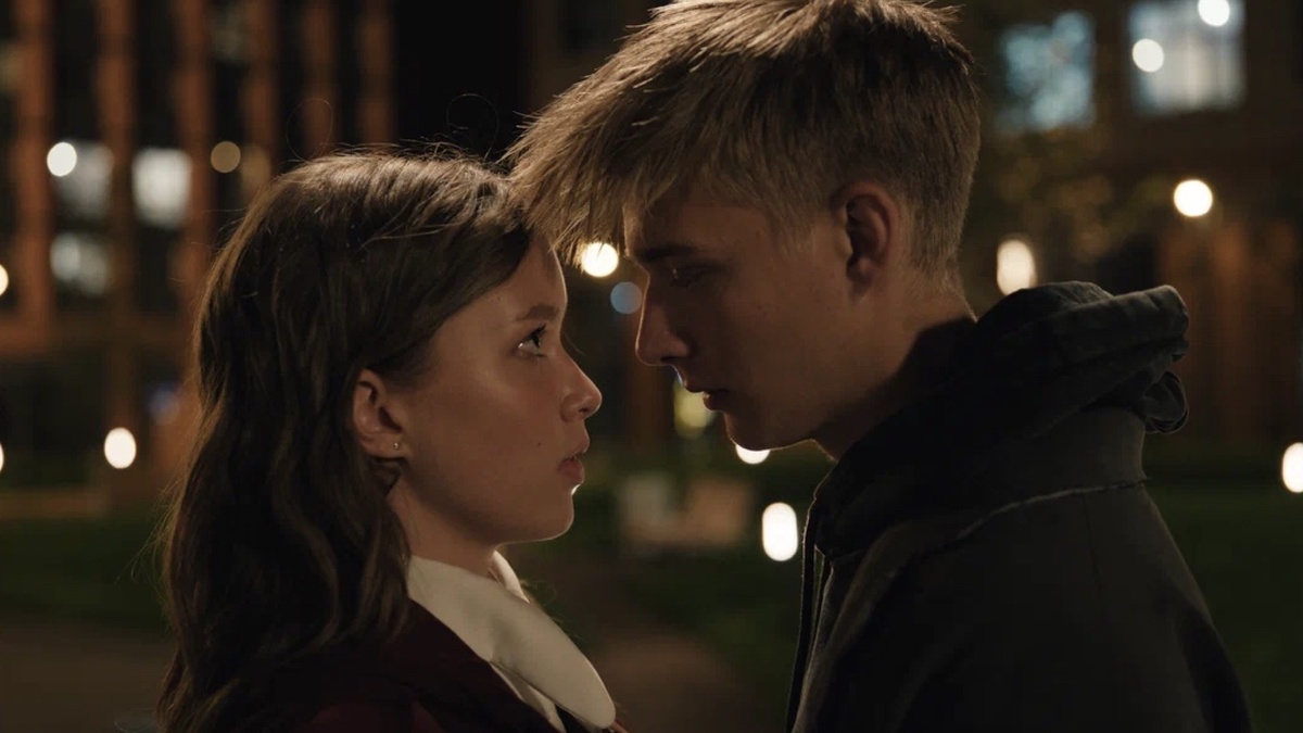 Кадр из фильма «Алиса в Стране чудес» (источник фото: «Кинопоиск»)