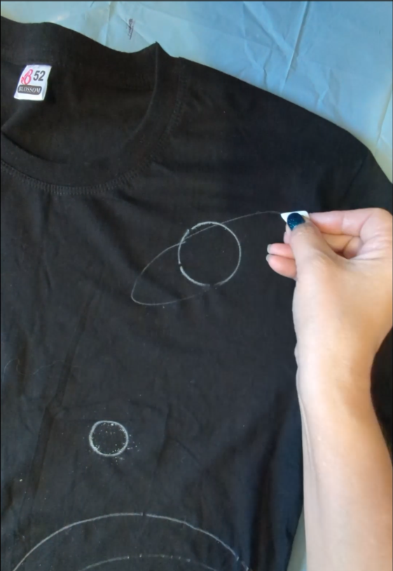 детали намечаю мелом 