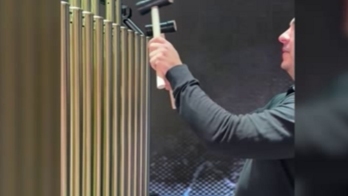    В Курской филармонии появился оркестровый колокол