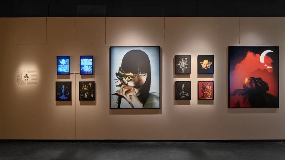    Южнокорейский фотограф Чо Ги Сок открывает выставку в Шанхае (фото 1)