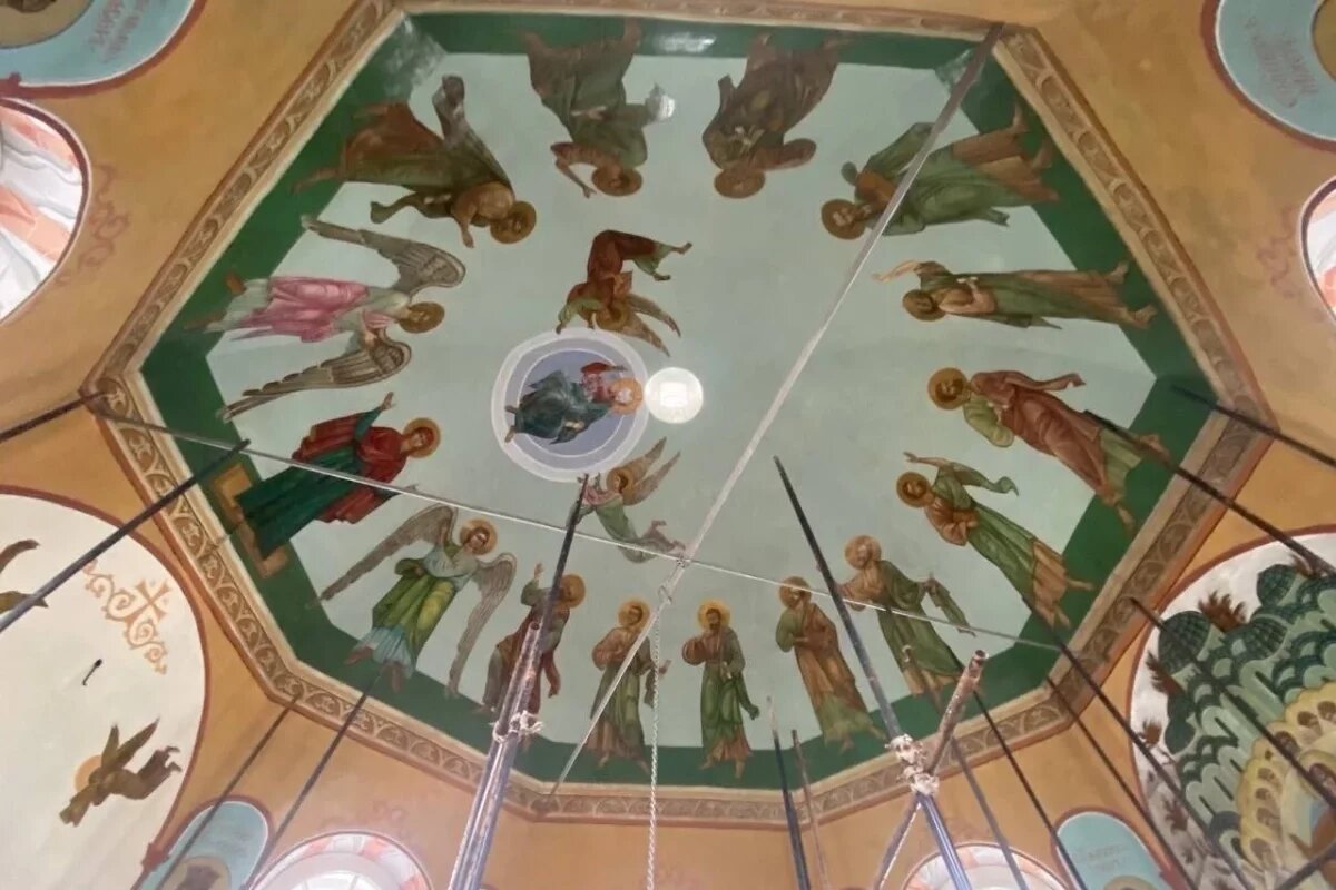    В Печорах готовятся к установке иконостаса в церкви Севастийских мучеников