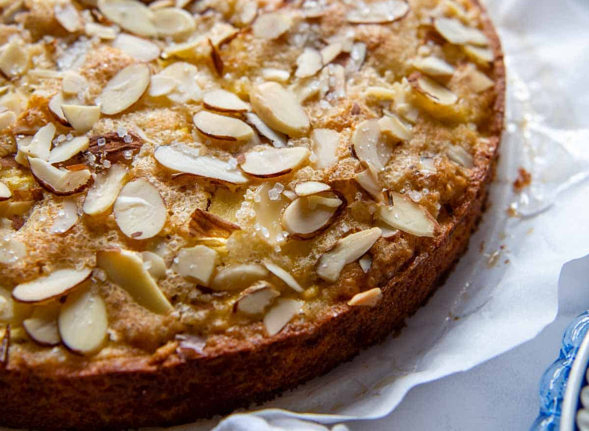        None фото: Unsplash.com/ Lizzie Dastin