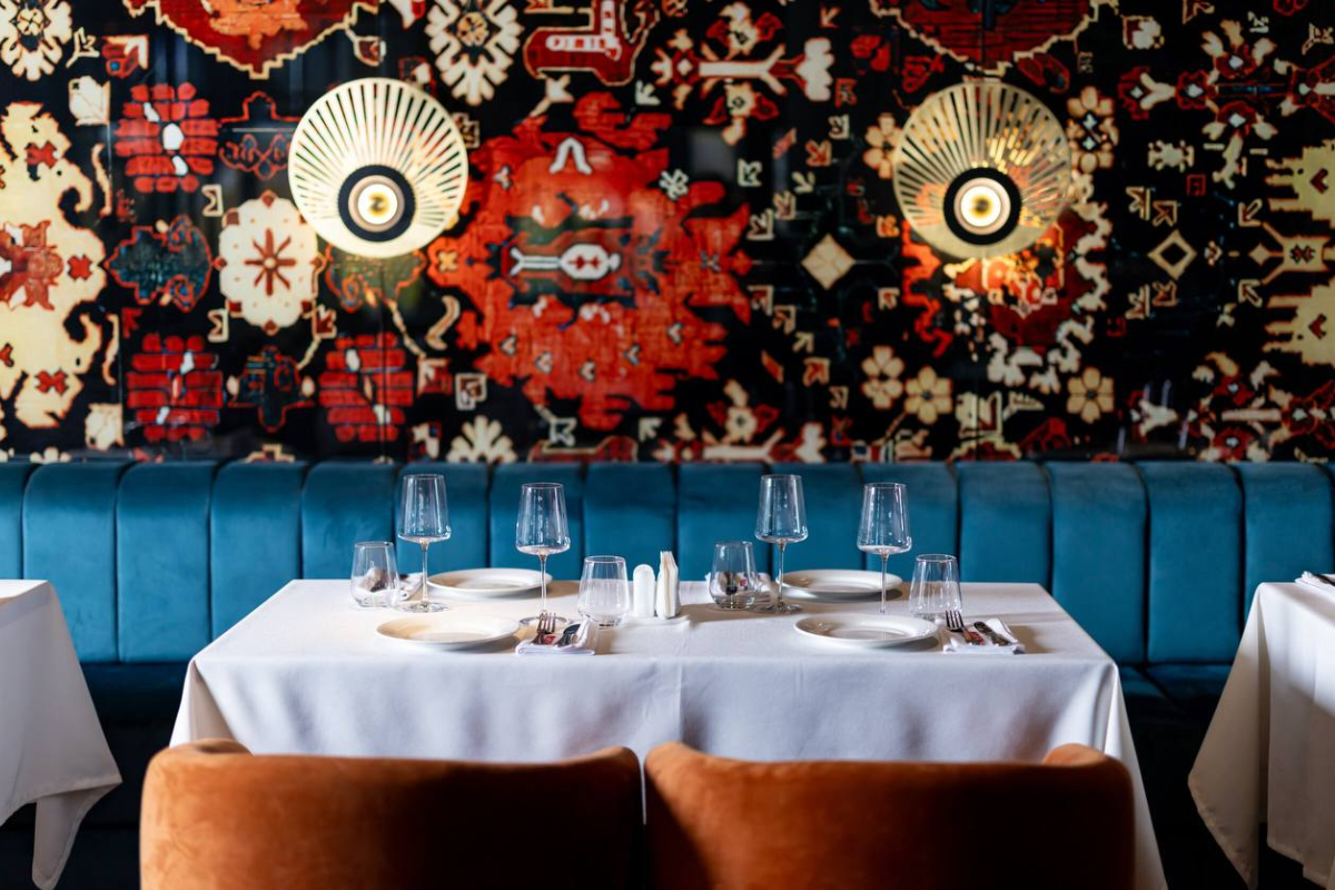 Интерьер ресторана «Мейхана». Фото предоставлены пресс-службой проекта