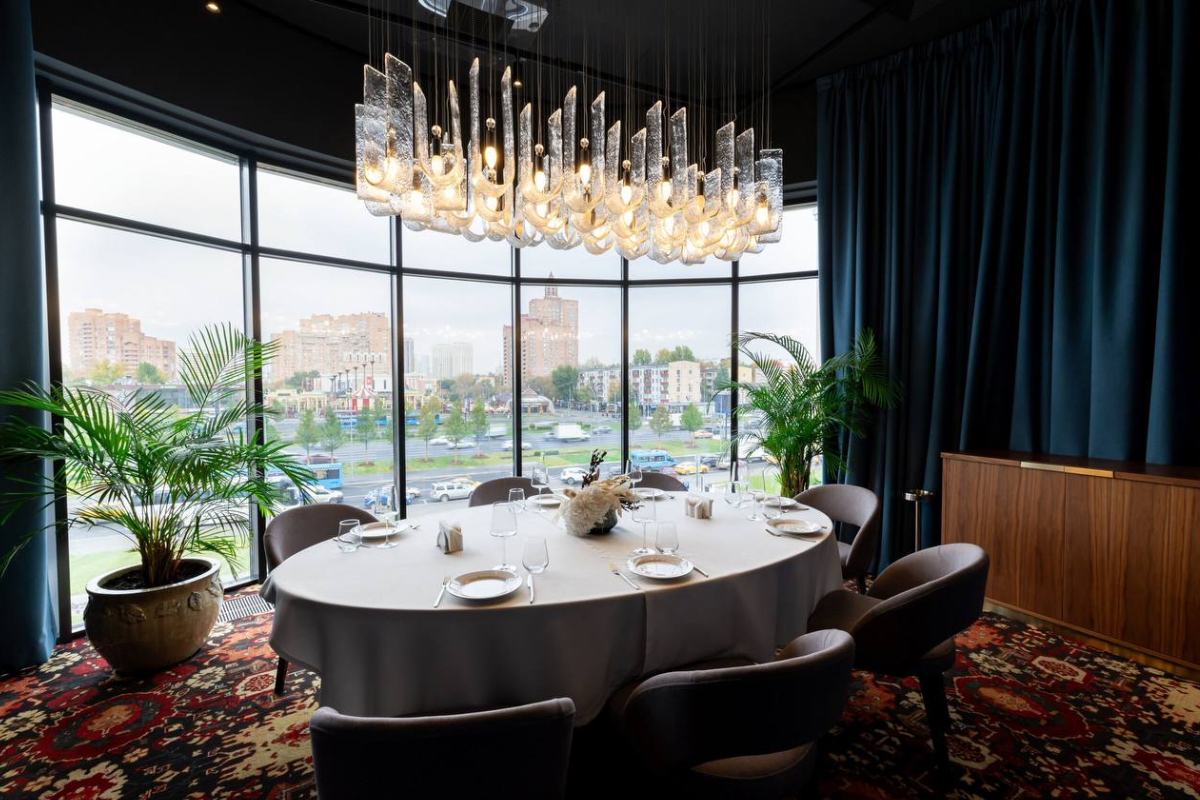 Интерьер ресторана «Мейхана». Фото предоставлены пресс-службой проекта