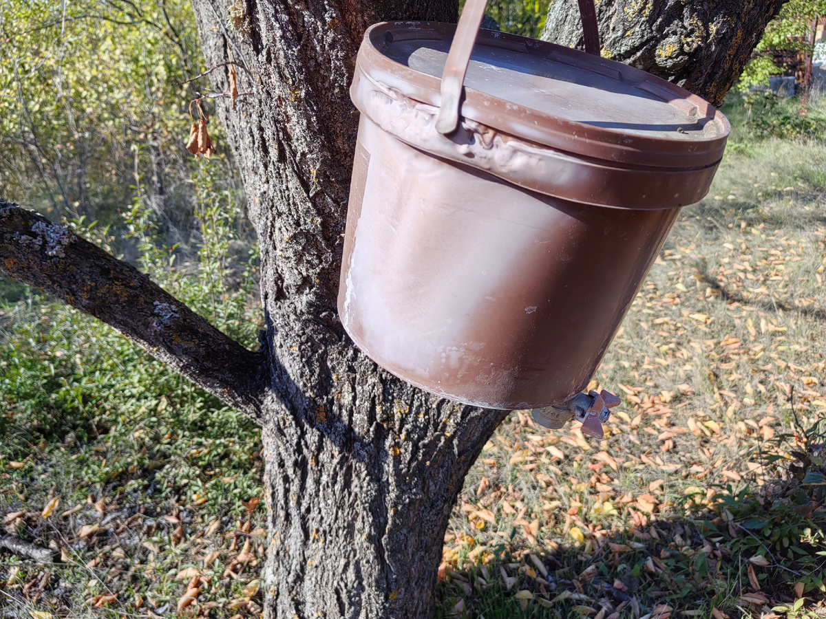 Умывальник оплавился.