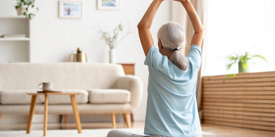 Простые утренние упражнения, продлевающие жизнь после 60