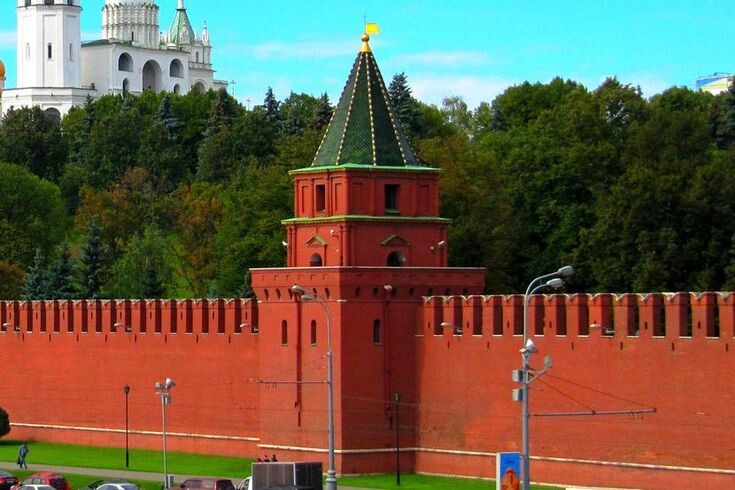 Петровская башня (Угрешская). Фото взято из открытого источника.