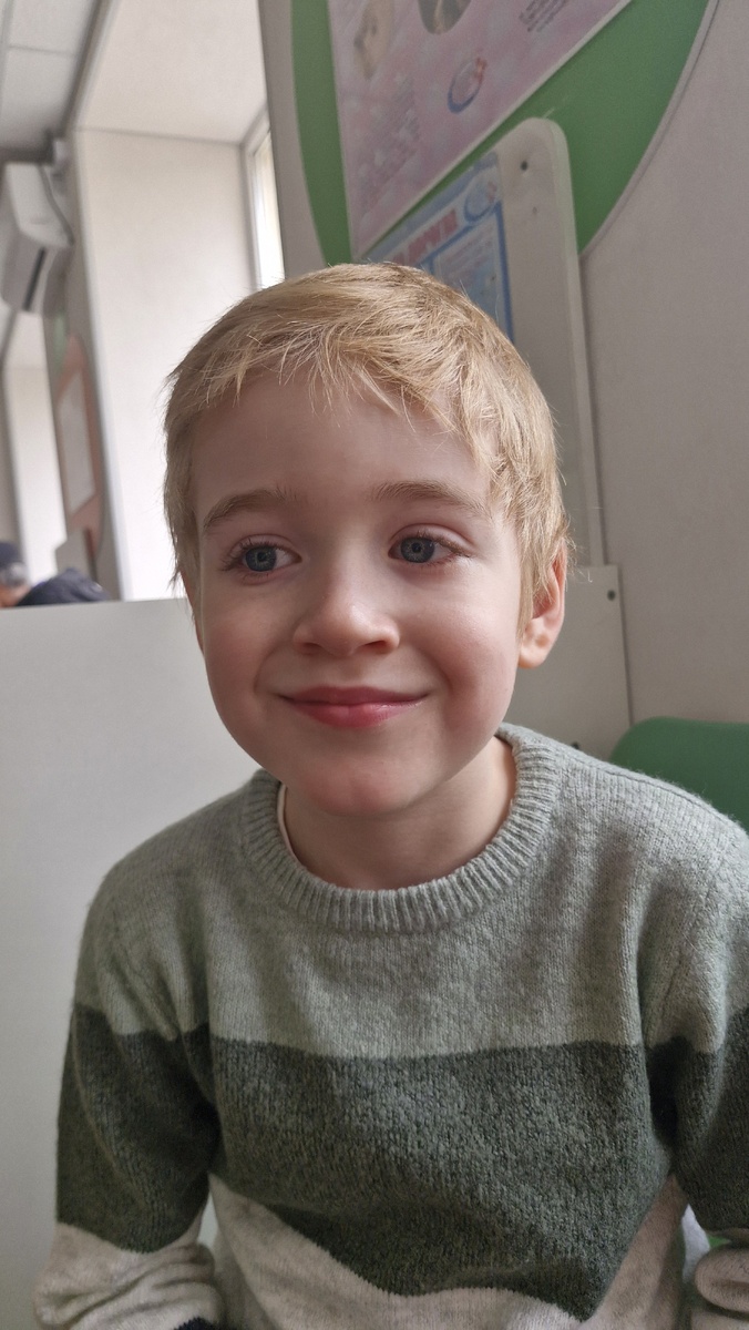 Сегодня утром в поликлинике...кто-то улыбается, но не выспался🙈