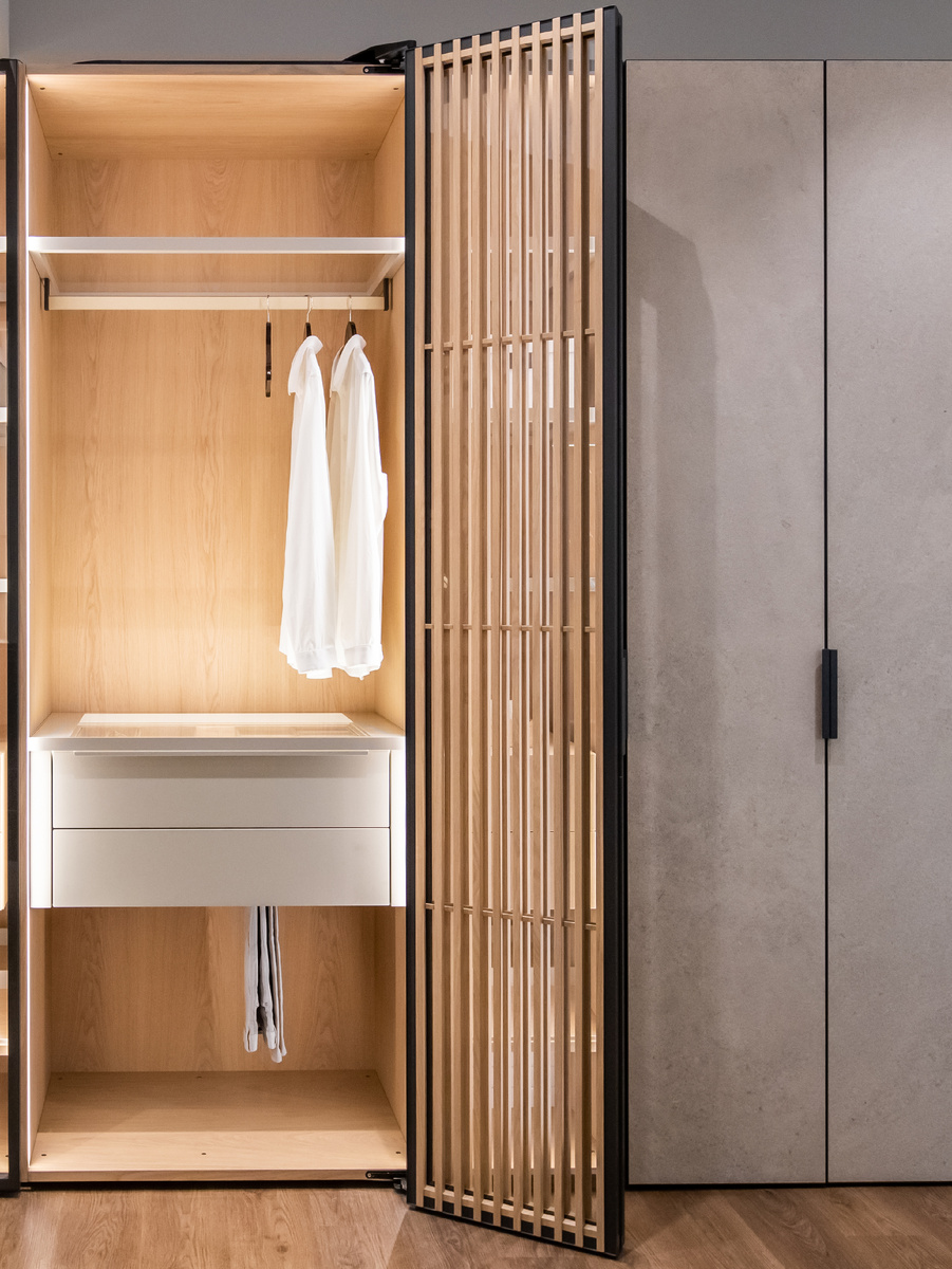 Образец на фото представлен в салоне Giulia Novars, Санкт-Петербург, ул. Гагаринская, 5