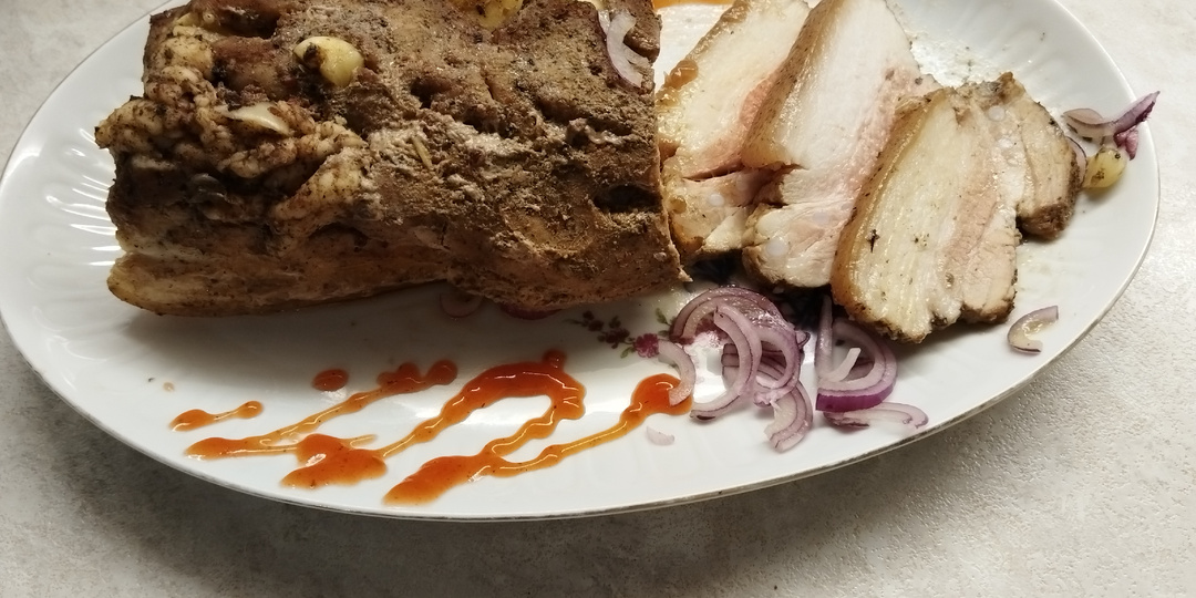 Рецепт свиной грудинки, запечённой в фольге в духовке: