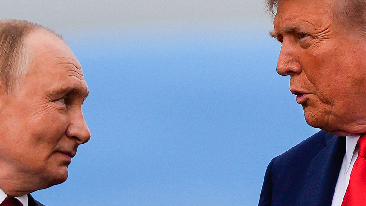   Julia Demaree Nikhinson / AP