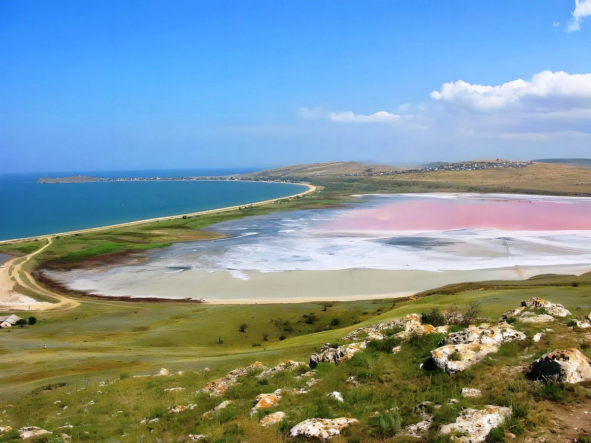 Озеро Чокрак. Фото с открытых источников.