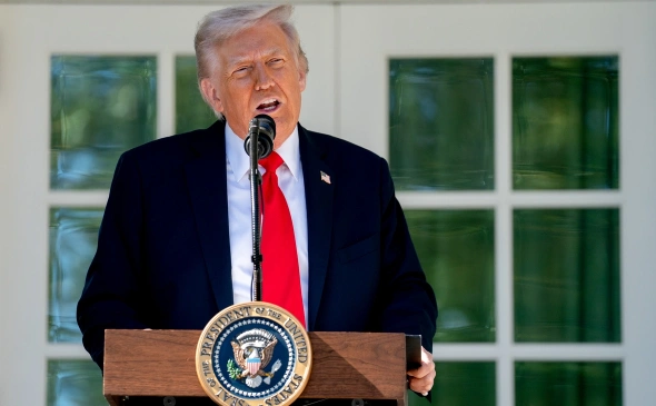 Трамп подчеркнул, что окончательное решение касательно встречи пока не принято. По его словам, объявить о нем могут в течение пары дней.