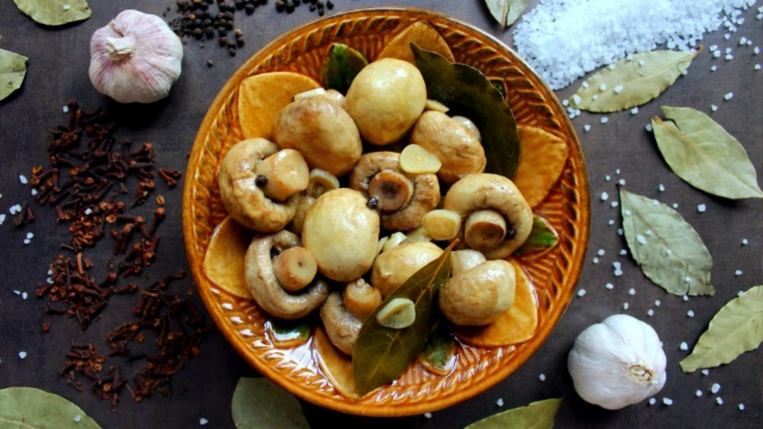 Маринованные шампиньоны