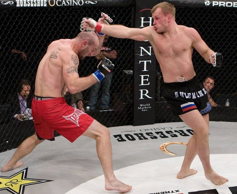 Спорт - это коммерческое шоу для зрителей.