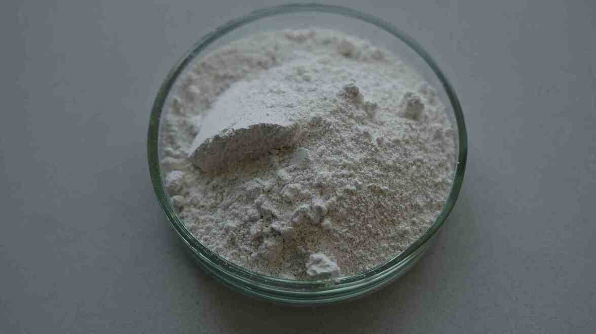   Образец биоразлагаемого пластика. Фото Анастасии Тамаровской / ФИЦ КНЦ СО РАН.