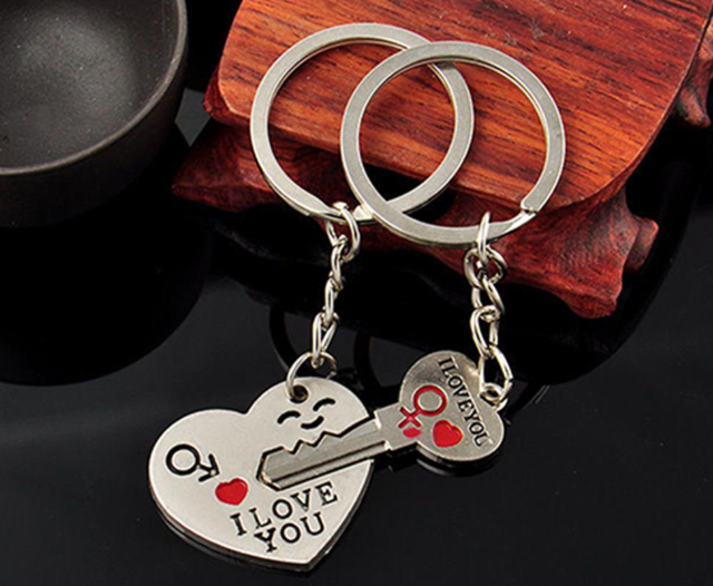 Парные брелки из нержавеющей стали для влюбленных
