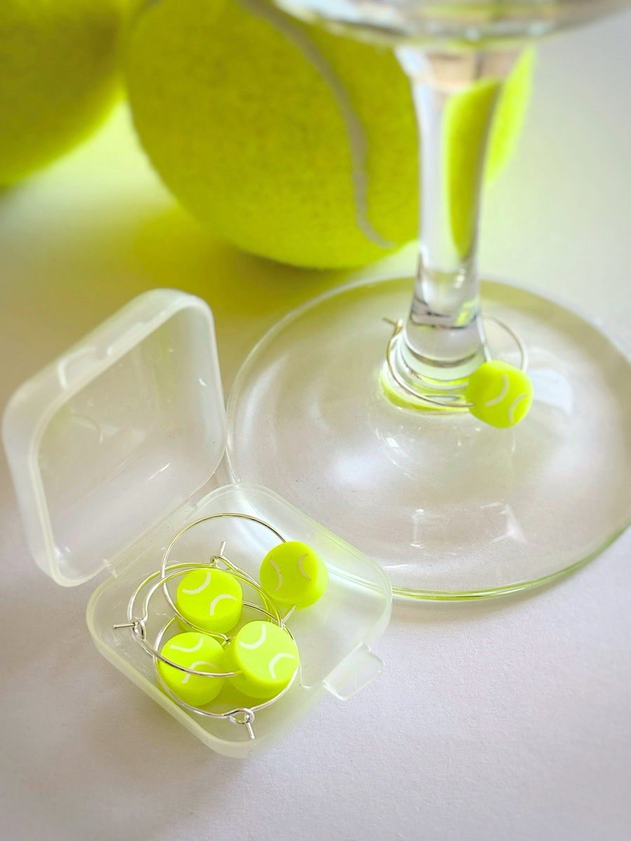 Маркеры для бокалов – это не только практичный, но и стильный аксессуар, который поможет вам организовать незабываемую вечеринку.