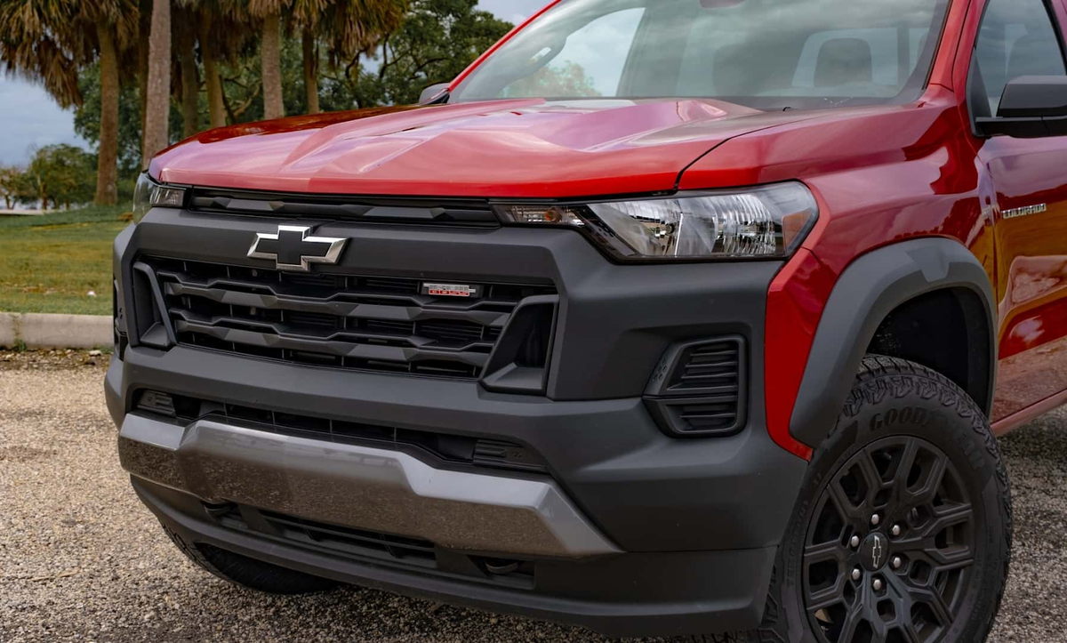 Самый дорогой внедорожник в нашем перечне стоит около 3,5 млн руб. по курсу на дату подготовки обзора