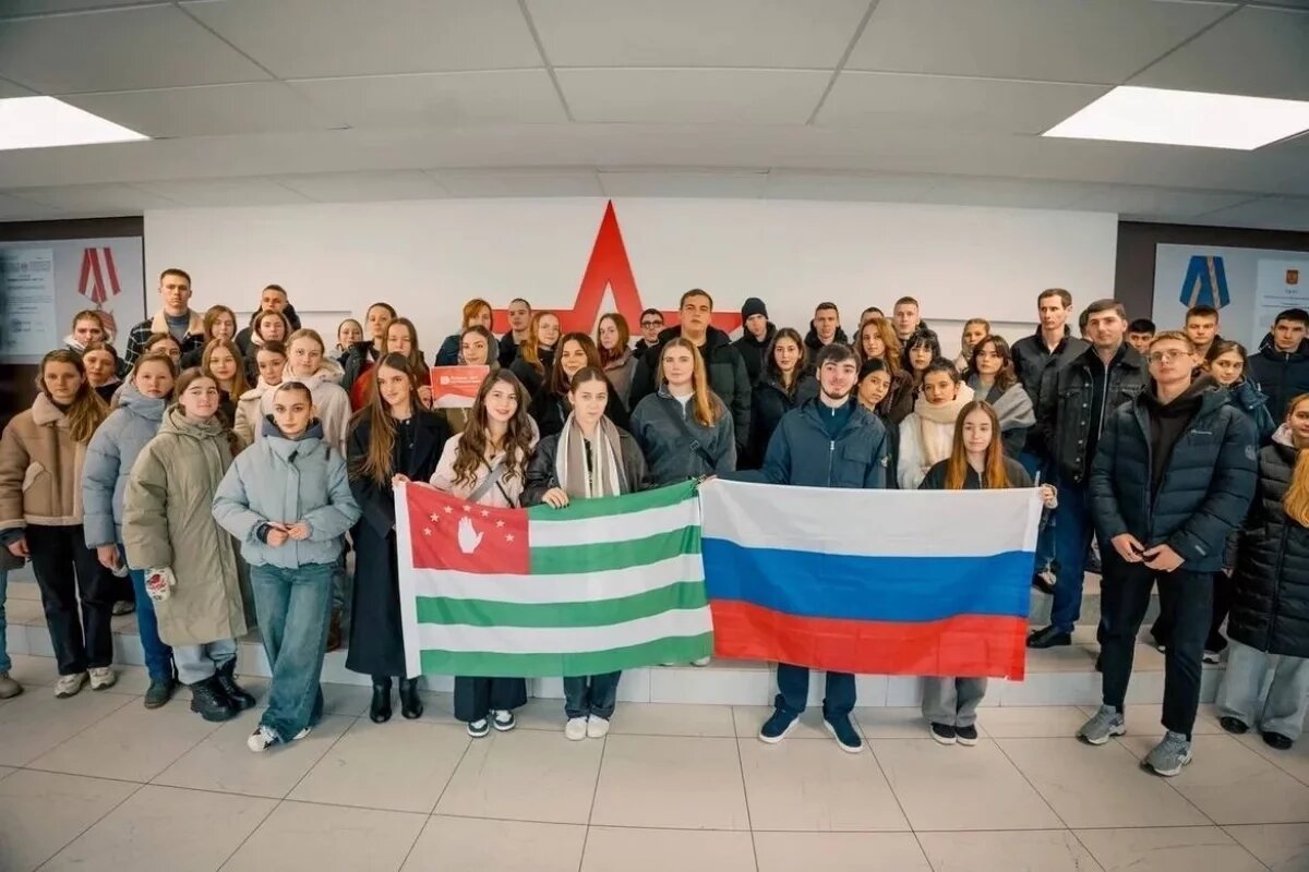   Молодежь из Абхазии посетила Псковскую область по программе Росмолодежи