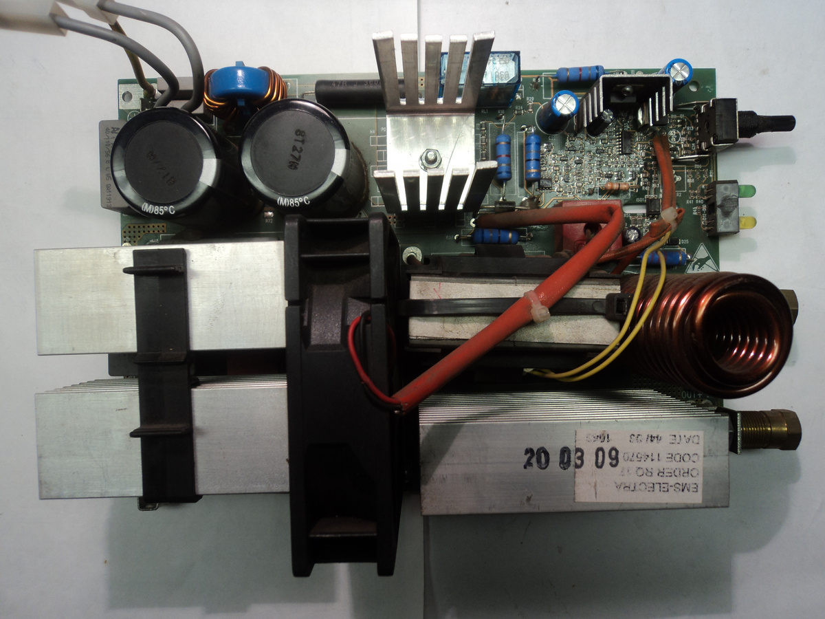 Плата со стороны компонентов. Фото автора.