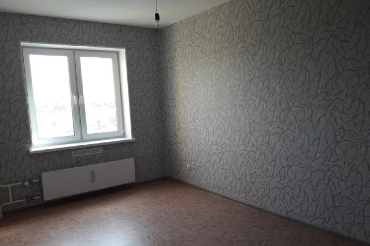    Бастрыкин взял на контроль дело омички-сироты, оставшейся без жилья