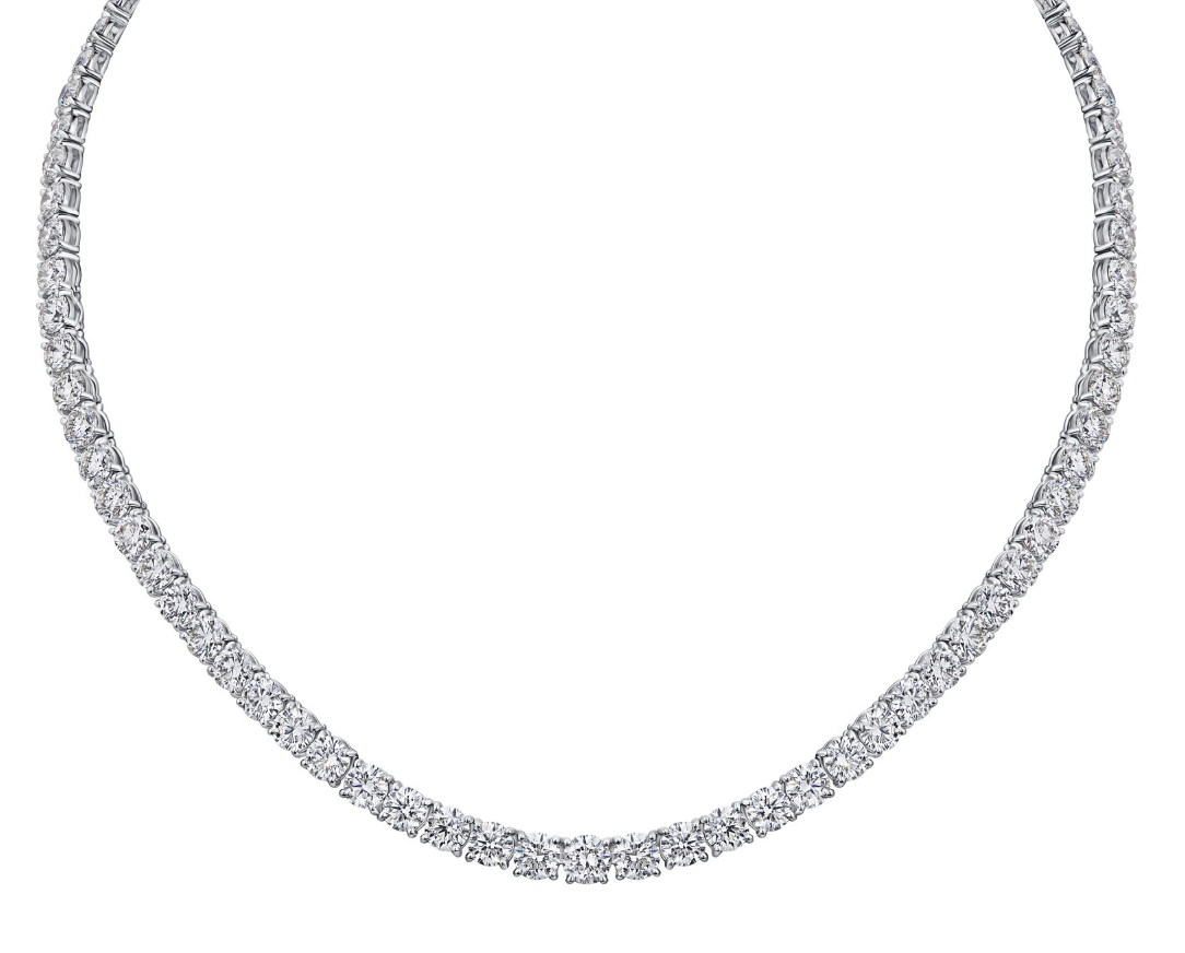 Колье из белого золота с бриллиантами