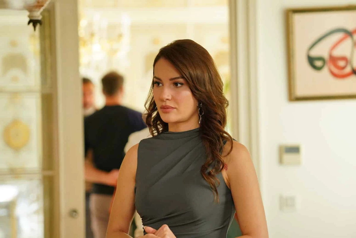 Кадр из сериала "Клюквенный щербет"