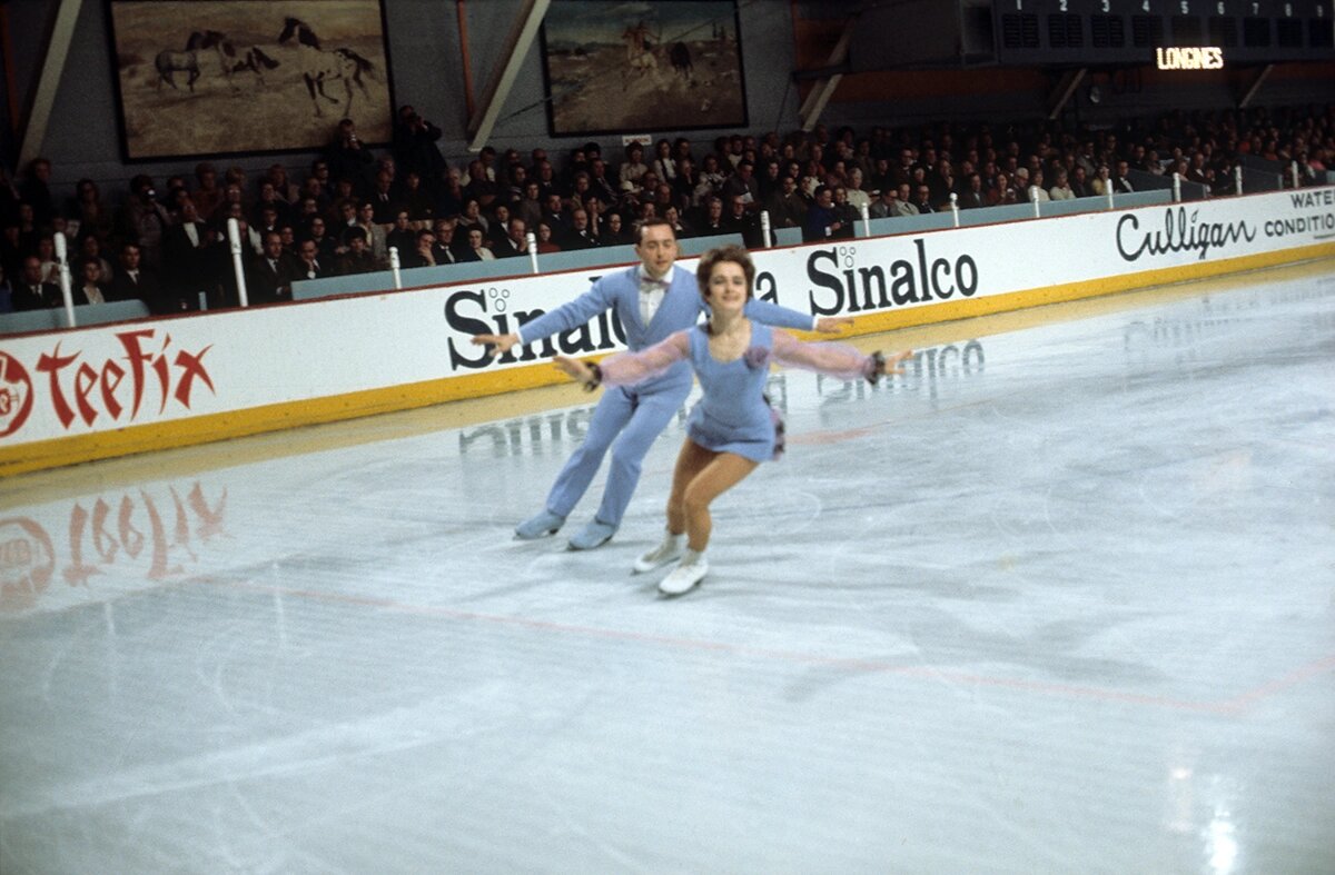   Алексей Мишин и Тамара Москвина во время чемпионата мира по фигурному катанию в Колорадо-Спрингс. США, 1969 год 
Виктор Шандрин / ТАСС