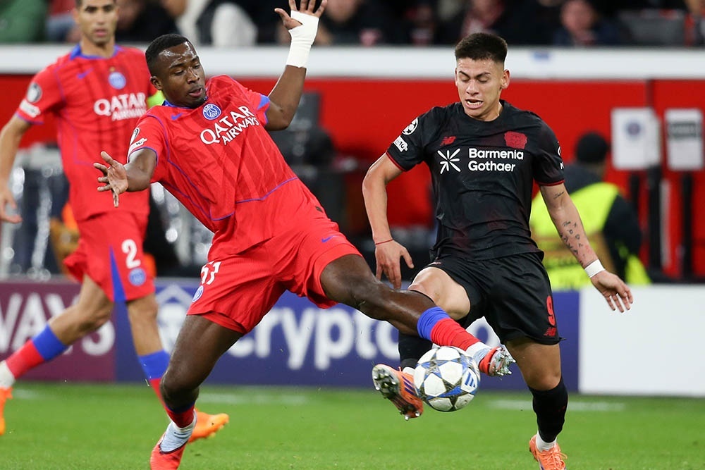    В самом результативном матче дня футболисты "Пари Сен-Жермен" сокрушили в гостях немецкий "Байер" - 7:2. / Getty Images